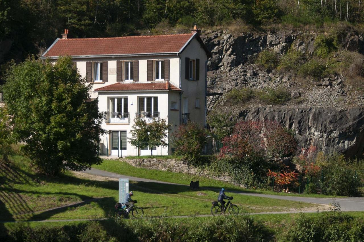 Le Bateau Ivre Villa Fumay Bagian luar foto